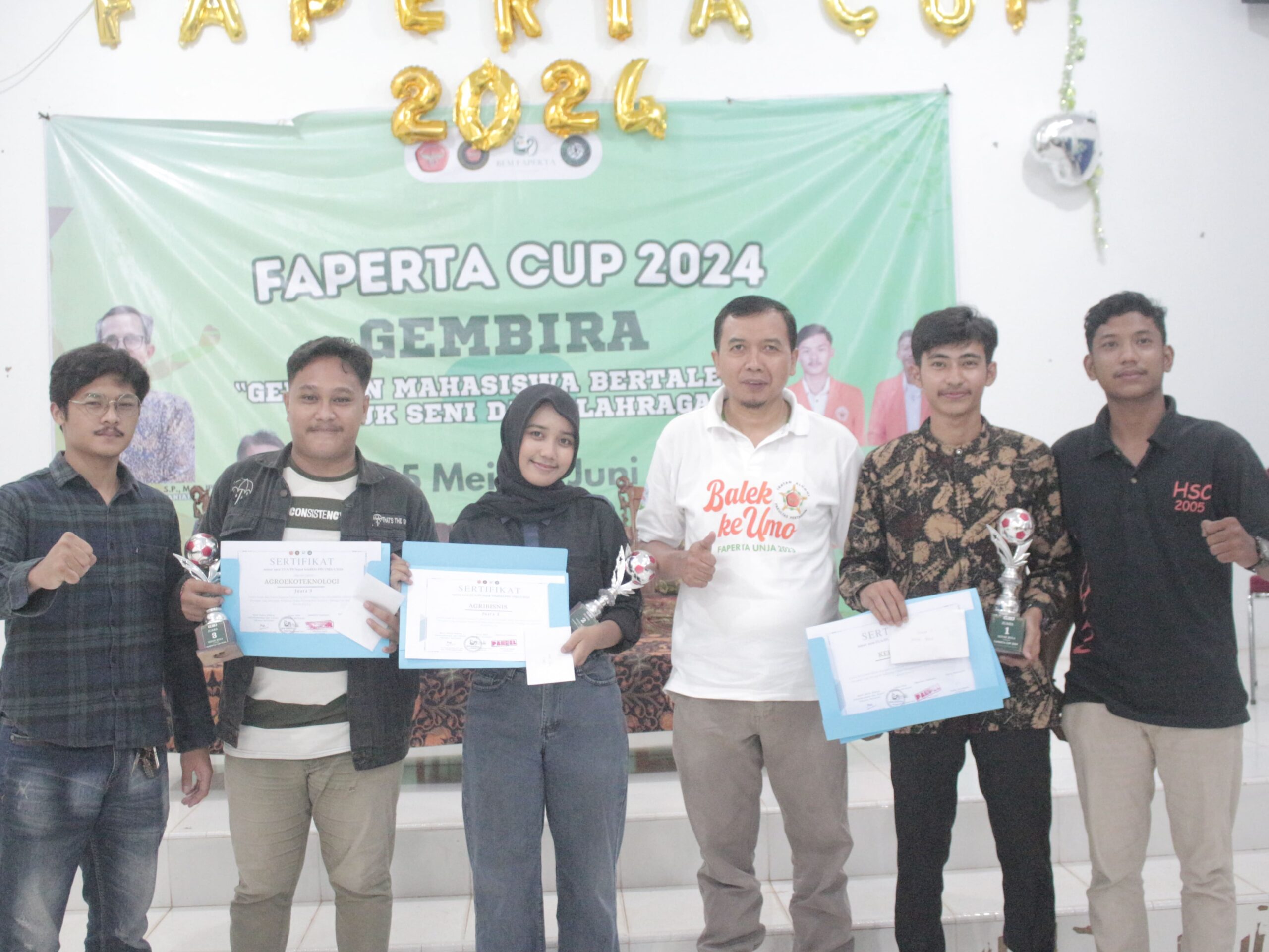 WAKIL DEKAN BIDANG KEMAHASISWAAN DAN ALUMNI SECARA RESMI MENUTUP KEGIATAN FAPERTA CUP 2024