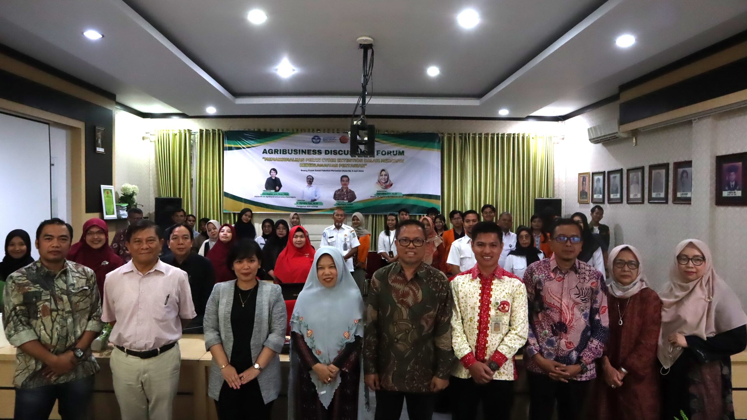 JURUSAN AGRIBISINIS FAKULTAS PERTANIAN MENGADAKAN AGRIBUSINESS DISCUSSION FORUM YANG BERTEMPAT DI RUANG RAPAT SENAT FAKULTAS PERTANIAN UNIVERSITAS JAMBI