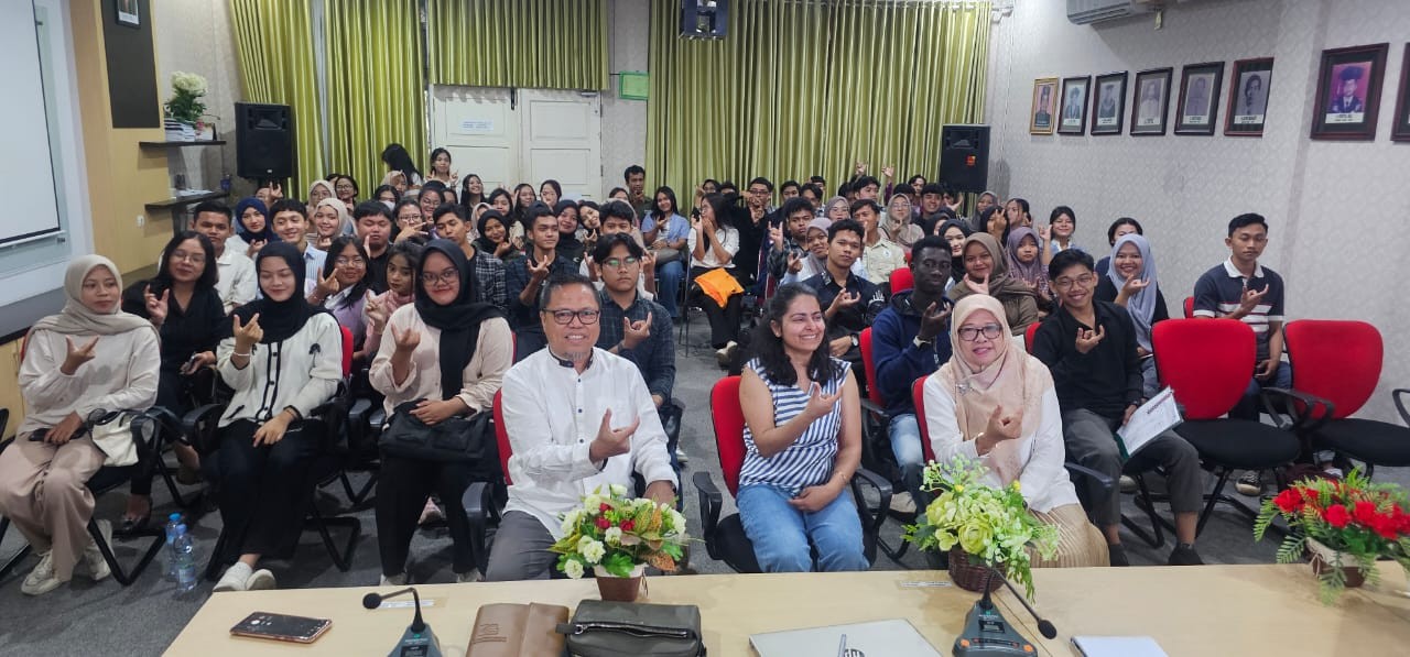 KULIAH UMUM BERSAMA TEJASWINI JAAJPERA DARI UNIVERSITY OF GOTTINGEN KULIAH UMUM BERSAMA TEJASWINI JAAJPERA DARI UNIVERSITY OF GOTTINGEN
