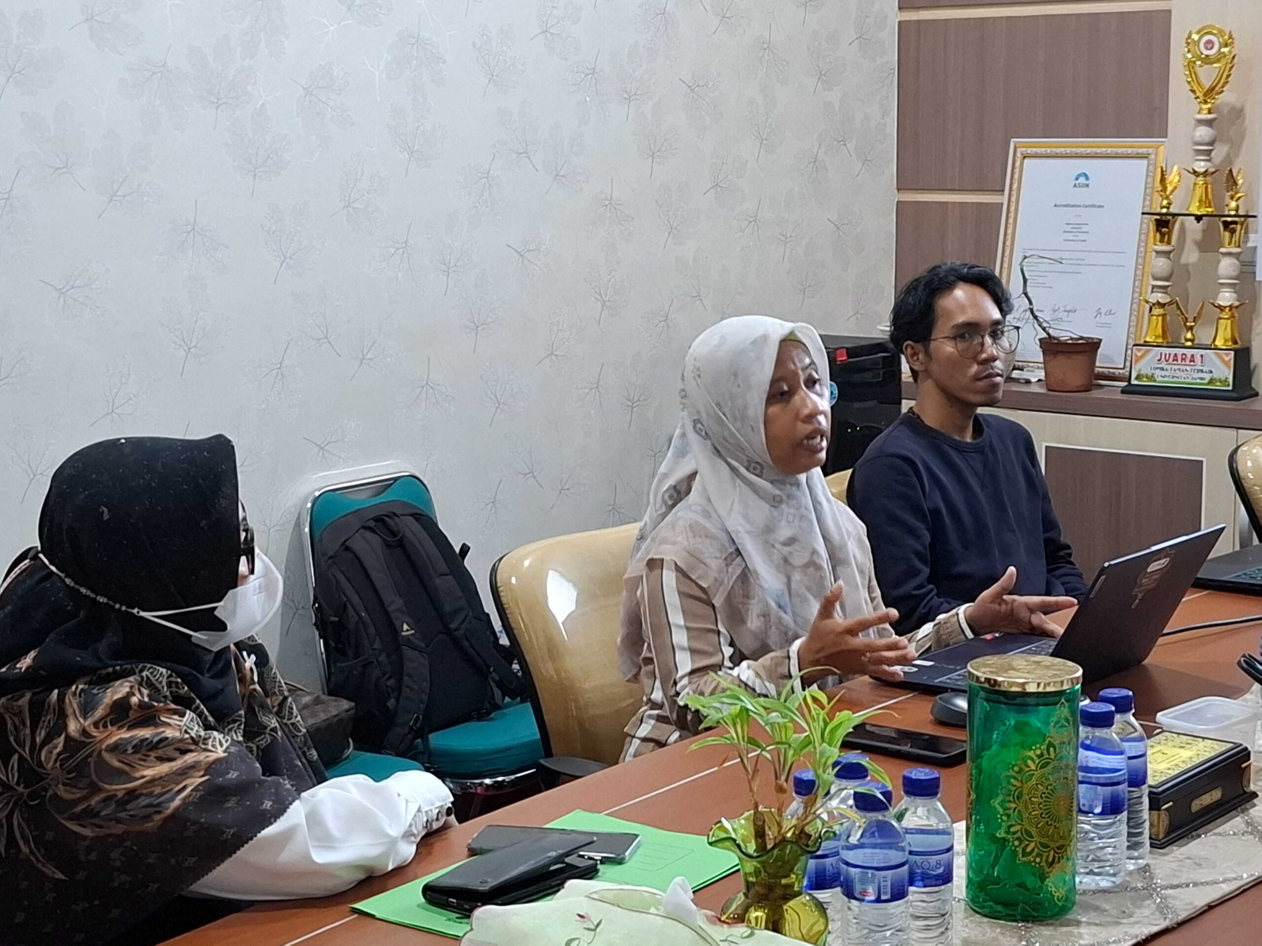 DIREKTUR A-Hi KUNJUNGI FAKULTAS PERTANIAN UNJA, BAHAS IMPLEMENTASI MoA UNTUK PROGRAM KOLABORASI DIREKTUR A-Hi KUNJUNGI FAKULTAS PERTANIAN UNJA, BAHAS IMPLEMENTASI MoA UNTUK PROGRAM KOLABORASI