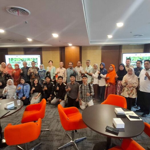 Sinergi Akademisi Global dan Pemerintah: Unja Inisiasi Transformasi Sawit Berkelanjutan